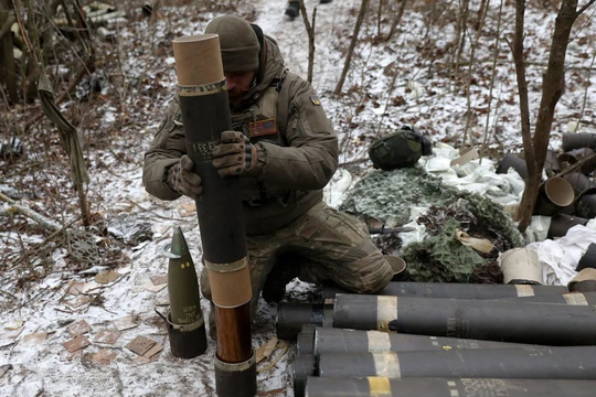 EU muốn dành 1 tỉ euro mua đạn pháo cho Ukraine