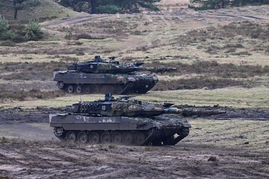 Đức muốn mua lại xe tăng Leopard 2 từ Thụy Sĩ