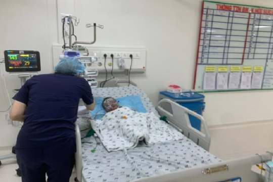 TP.HCM: 2 bé gái bị bỏng nặng thương tâm, vì người nhà bất cẩn