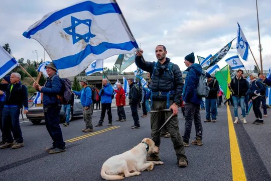 Quân nhân dự bị Israel tham gia biểu tình phản đối chính phủ