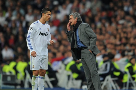 Mourinho mong Real Madrid vô địch Champions League, có cơ hội gặp MU ở chung kết Europa League