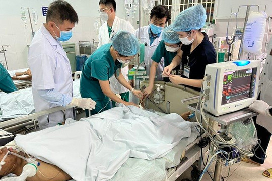 Quảng Nam: 10 người ngộ độc sau khi ăn cá chép muối ủ chua, 1 người tử vong