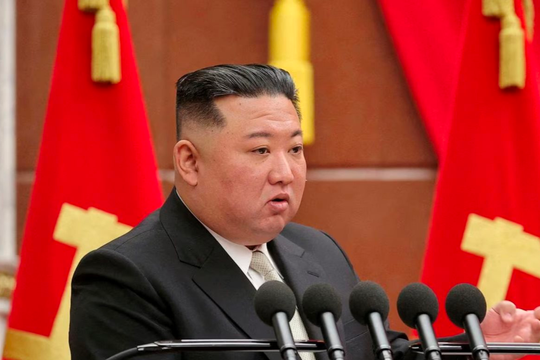 Ông Kim Jong-un nói sẵn sàng tấn công hạt nhân 