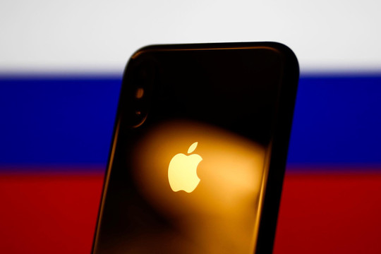 Điện Kremlin lên tiếng trước thông tin yêu cầu các quan chức ngừng sử dụng iPhone
