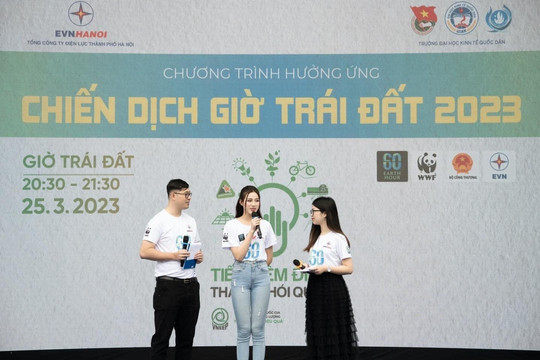 Hoa hậu Đỗ Thị Hà giản dị trong vai Đại sứ Giờ trái đất