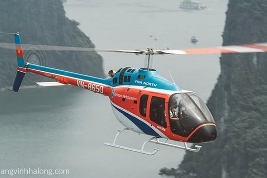 Rơi máy bay trực thăng chở khách ngắm vịnh Hạ Long, ít nhất 2 người chết