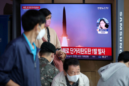 Nhật Bản phát lệnh sơ tán khẩn sau khi Triều Tiên phóng tên lửa

