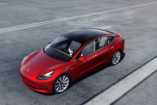 Tesla giảm giá xe điện ở nước bán ô tô đắt nhất thế giới: 'Vẫn chưa phù hợp với túi tiền'