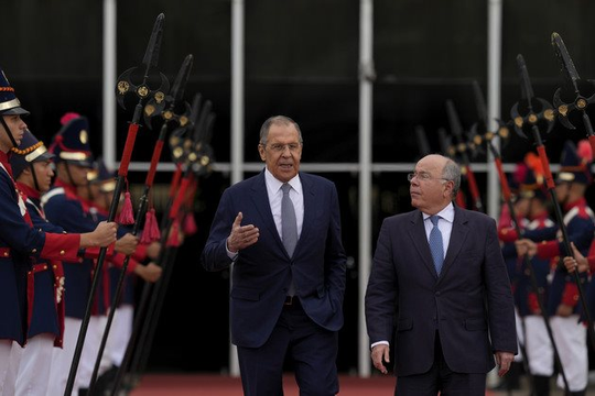 Mỹ chỉ trích vì Brazil chào đón bộ trưởng Nga