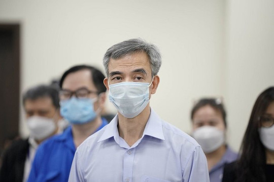 Cựu Giám đốc Bệnh viện Tim Hà Nội Nguyễn Quang Tuấn lĩnh án 3 năm tù