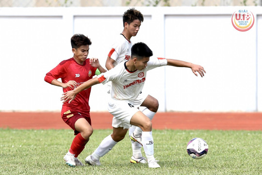 U.19 quốc gia: Viettel và Bình Phước dắt tay nhau đi tiếp trong trận đấu 4 bàn thắng