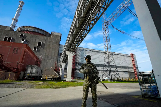 Nga sơ tán dân xung quanh nhà máy điện hạt nhân Zaporizhzhia