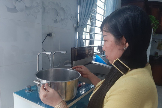 Tiền Giang: Khẩn trương khắc phục chất lượng nước sinh hoạt tại xã Mỹ Phong