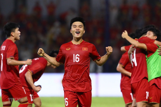 Trực tiếp bóng đá nam SEA Games 32: Việt Nam - Indonesia