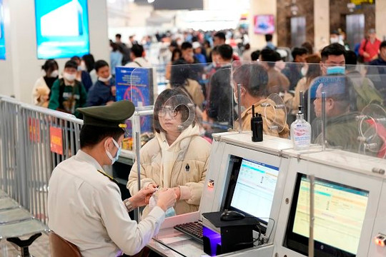 Sân bay Phú Bài thí điểm xác thực nhận diện khuôn mặt hành khách