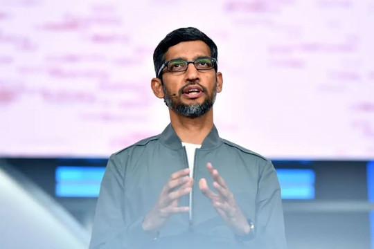 Sundar Pichai nói về vấn đề an toàn sau khi Bill Gates cảnh báo AI có thể thay Google Search