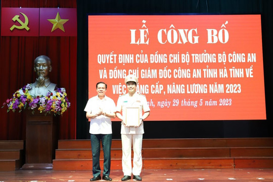 Giám đốc Công an tỉnh Hà Tĩnh được thăng hàm đại tá