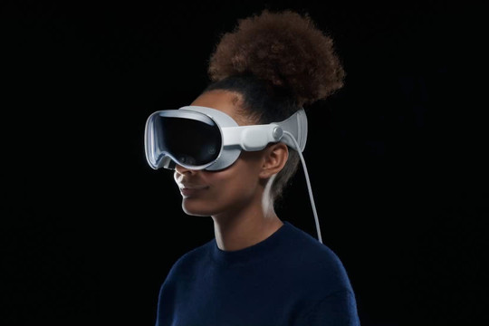 Apple tham gia cuộc chơi kính AR với Vision Pro giá 3.499 USD