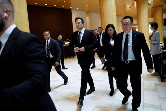 Lý do Elon Musk và nhiều CEO nước ngoài kín tiếng khi đến Trung Quốc
