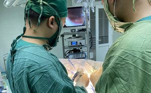 Phẫu thuật lấy nang sán lợn trong não nam bệnh nhân 55 tuổi