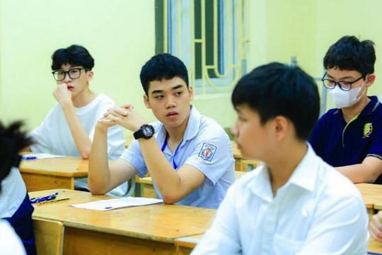 Đề thi Ngữ văn vào lớp 10 tại Hà Nội: Câu nghị luận khó so với năng lực thí sinh
