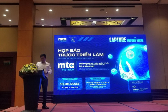 Giới thiệu robot sử dụng công nghệ AI tại triển lãm MTA Vietnam 2023