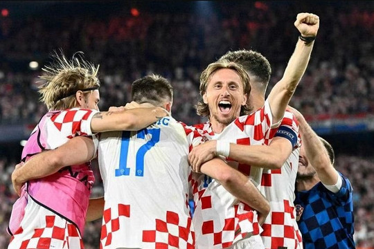 Lão tướng Modric giúp Croatia hạ Hà Lan tại bán kết UEFA Nations League
