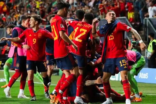Tây Ban Nha hạ Ý để vào chung kết UEFA Nations League