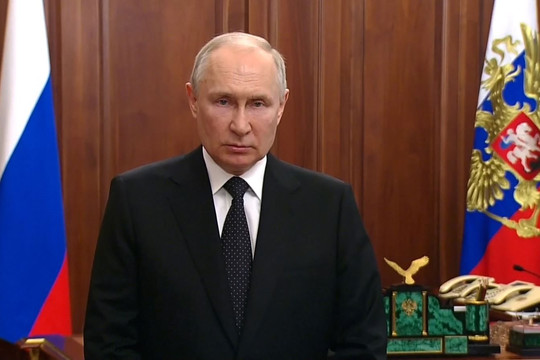 Tổng thống Nga Putin tuyên bố những người phản quốc sẽ bị trừng phạt 