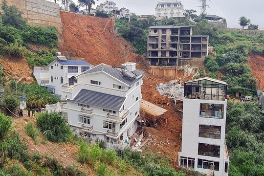 Thủ tướng ra công điện khẩn liên quan vụ sạt lở đất tại Lâm Đồng