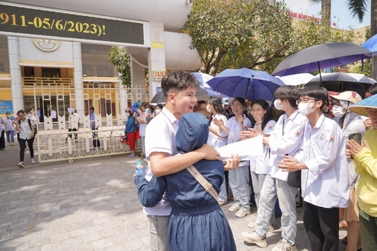 Hà Nội công bố điểm chuẩn lớp 10 công lập năm học 2023-2024