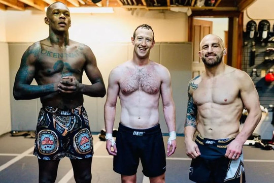Mark Zuckerberg khoe ảnh với 2 võ sĩ MMA đình đám sau khi Elon Musk tập cùng huyền thoại UFC