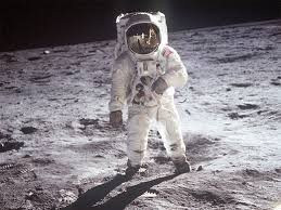 'Người đàn ông trên mặt trăng' hóa ra hiện diện sớm hơn chúng ta tưởng
