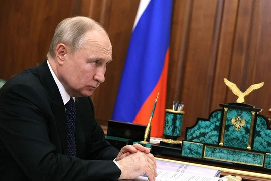 Tổng thống Putin tuyên bố sẽ đáp trả vụ tấn công cầu Crimea
