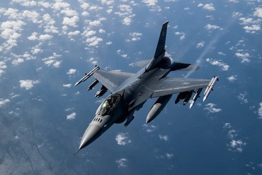 Ngoại trưởng Mỹ nói về khả năng viện trợ chiến đấu cơ F-16 cho Ukraine