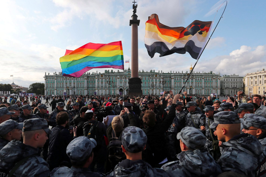 Tổng thống Putin ký luật cấm chuyển giới ở Nga
