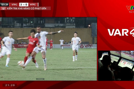 Đông Á Thanh Hóa nhảy lên đầu bảng, công nghệ VAR lần đầu xuất hiện tại V-League