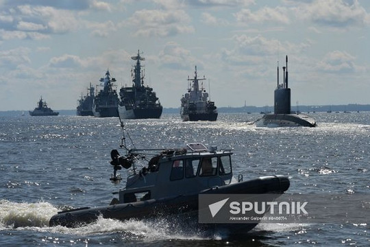 Nga diễu binh kỷ niệm ngày Hải quân