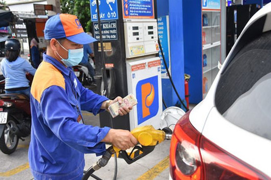 Giá xăng dầu đồng loạt tăng, giá dầu tăng mạnh gần 2.000 đồng/lít
