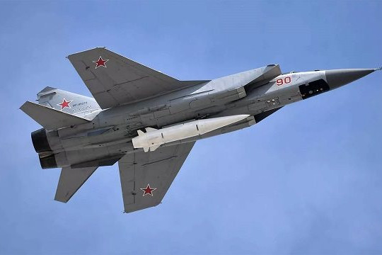 Nga tập kích nhóm phi công Ukraine chuẩn bị được huấn luyện lái F-16