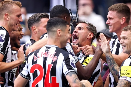 Newcastle đại thắng, đẩy Man City xuống thứ 3