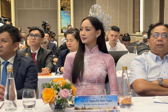 Hoa hậu Bảo Ngọc làm Đại sứ truyền thông cho Hội chợ Du lịch Quốc tế TP.HCM 
