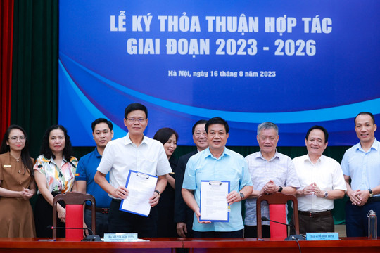 Liên đoàn Luật sư Việt Nam và Báo Lao Động ký thỏa thuận hợp tác