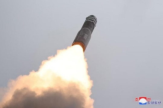 Triều Tiên có thể phóng ICBM khi lãnh đạo Mỹ - Nhật - Hàn gặp mặt