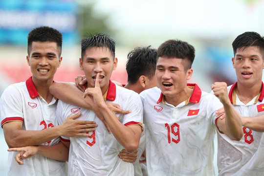 Thắng đậm trận ra quân, U.23 Việt Nam đặt một chân vào bán kết U.23 Đông Nam Á