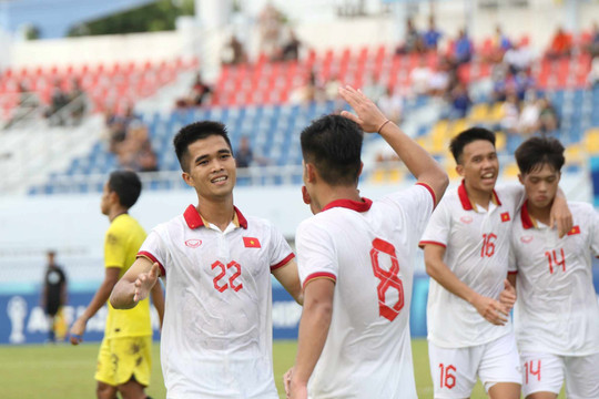 Thắng đậm Malaysia, U.23 Việt Nam vào chung kết U.23 Đông Nam Á