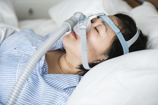 Chứng ngưng thở khi ngủ làm tăng đáng kể nguy cơ đột quỵ