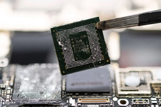 Nhà sản xuất chip số 1 Trung Quốc bị Mỹ chú ý vì chip 5G đột phá trong Huawei Mate 60 Pro