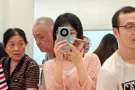 Lệnh cấm iPhone của Trung Quốc khiến nhân viên lo không được dùng mọi thiết bị Apple