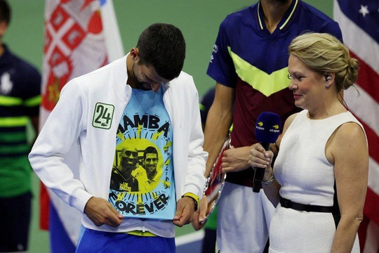 Djokovic và chiếc áo số 24